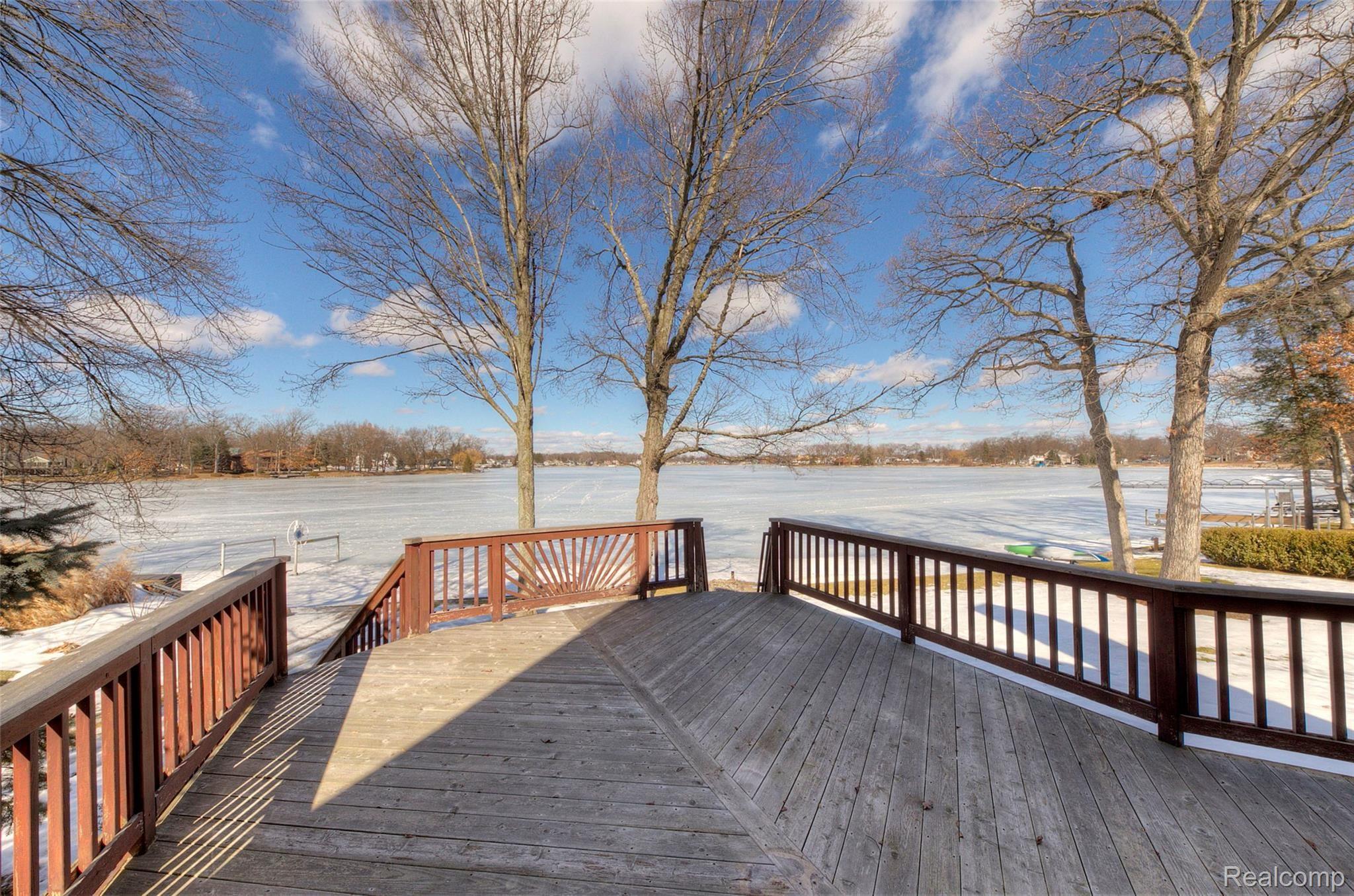 7154 Hatchery Road Waterford, MI 48327 - Photo 64 of 80 4H8A5795_6_7.jpg