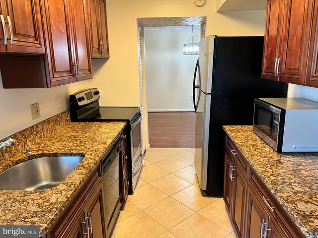 $2,600 | 7927 Mandan Road, Unit 301, Greenbelt, MD 20770