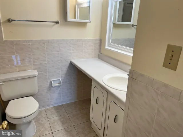 $2,600 | 7927 Mandan Road, Unit 301, Greenbelt, MD 20770