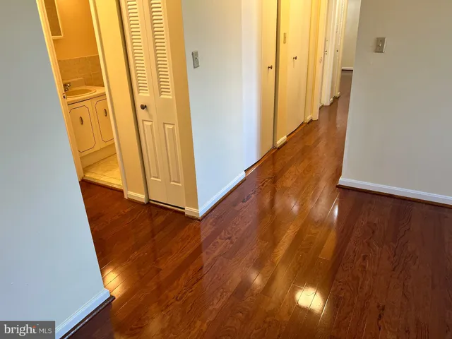 $2,600 | 7927 Mandan Road, Unit 301, Greenbelt, MD 20770