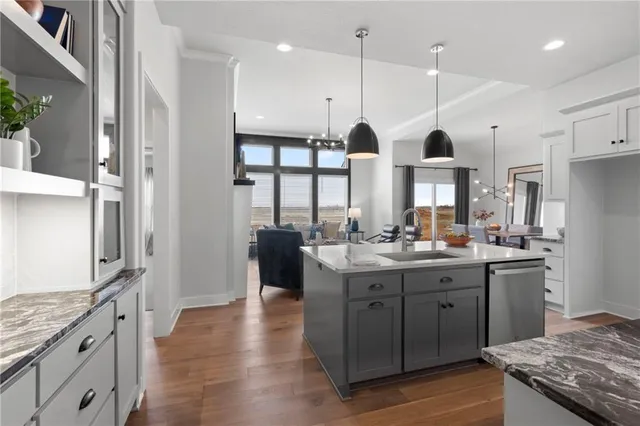 $558,500 | 15301 West 173rd Street, Olathe, KS 66062