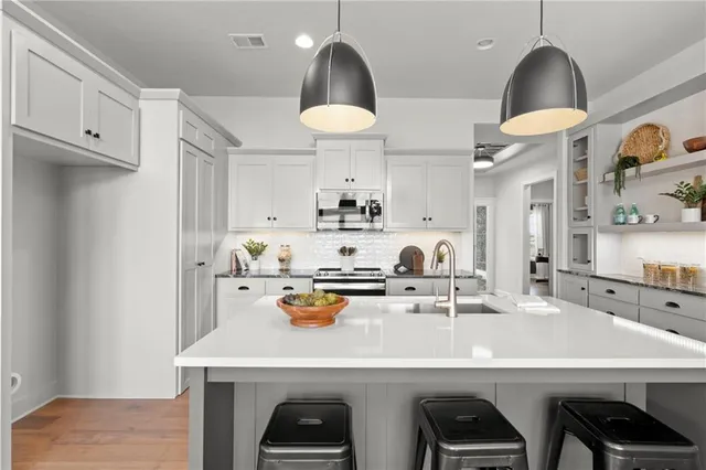 $558,500 | 15301 West 173rd Street, Olathe, KS 66062