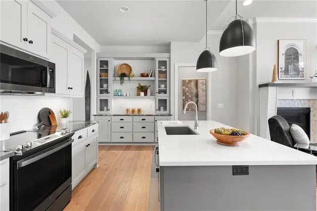 $558,500 | 15301 West 173rd Street, Olathe, KS 66062