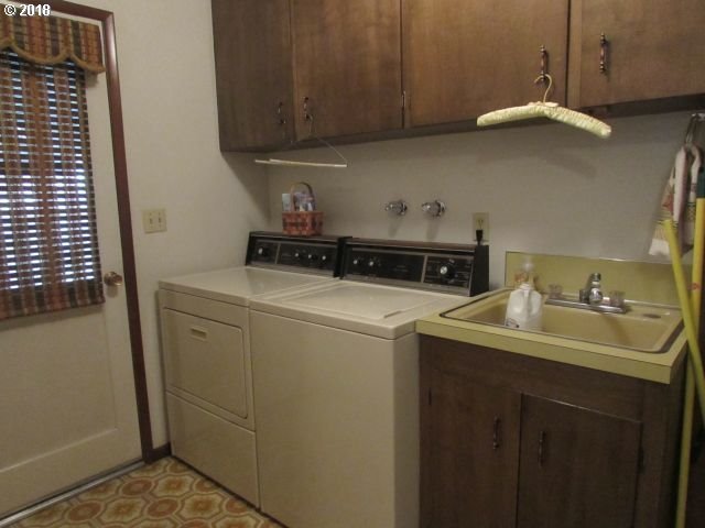 2508 Gazley Road Myrtle Creek, OR 97457 - Photo 21 of 25 Gallery Image 21