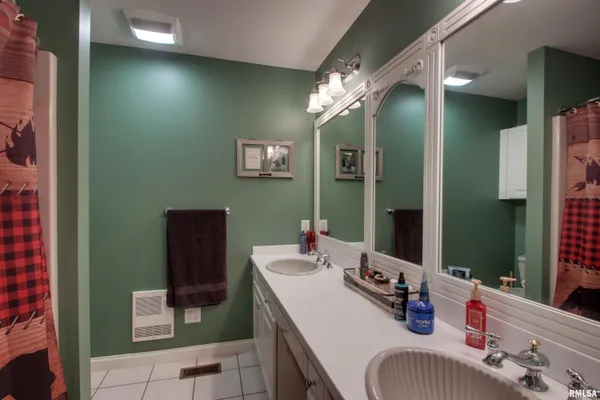 $649,000 | 4034 Marian Drive, Quincy, IL 62305