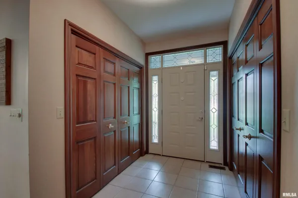 $649,000 | 4034 Marian Drive, Quincy, IL 62305