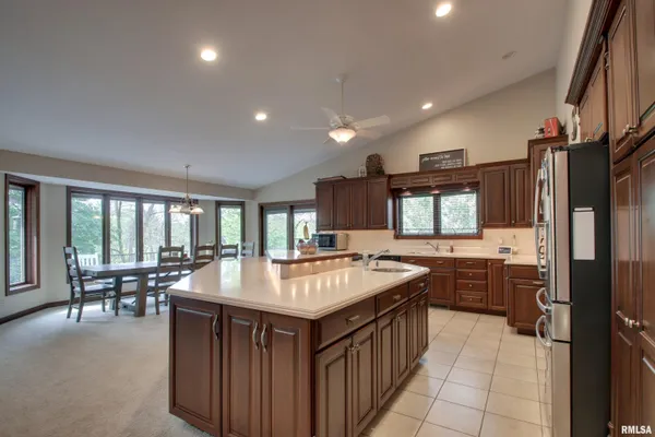 $649,000 | 4034 Marian Drive, Quincy, IL 62305
