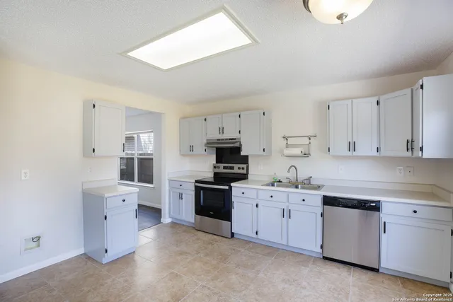 $275,000 | 8611 Sierra Springs, Converse, TX 78109