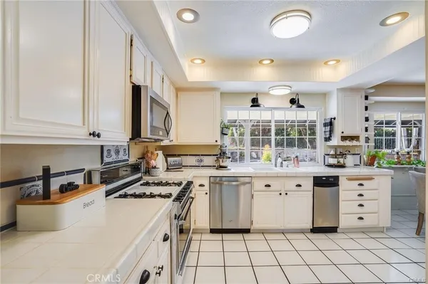 $999,998 | 11094 Kayjay Street, Riverside, CA 92503