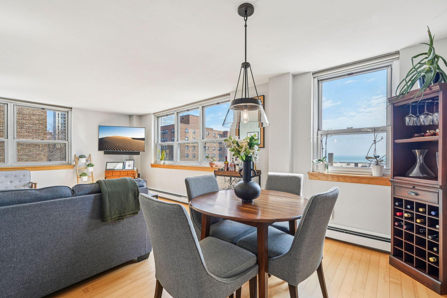 1707 North Prospect Avenue, Unit 6E Milwaukee, WI 53202 - Photo 6 of 29 Dining Area with View of Lake