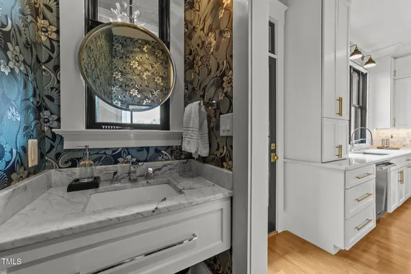 $1,325,000 | 138 South East Street, Raleigh, NC 27601