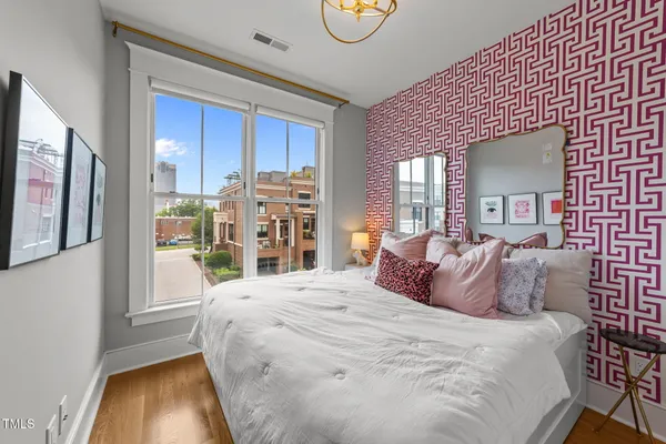 $1,325,000 | 138 South East Street, Raleigh, NC 27601