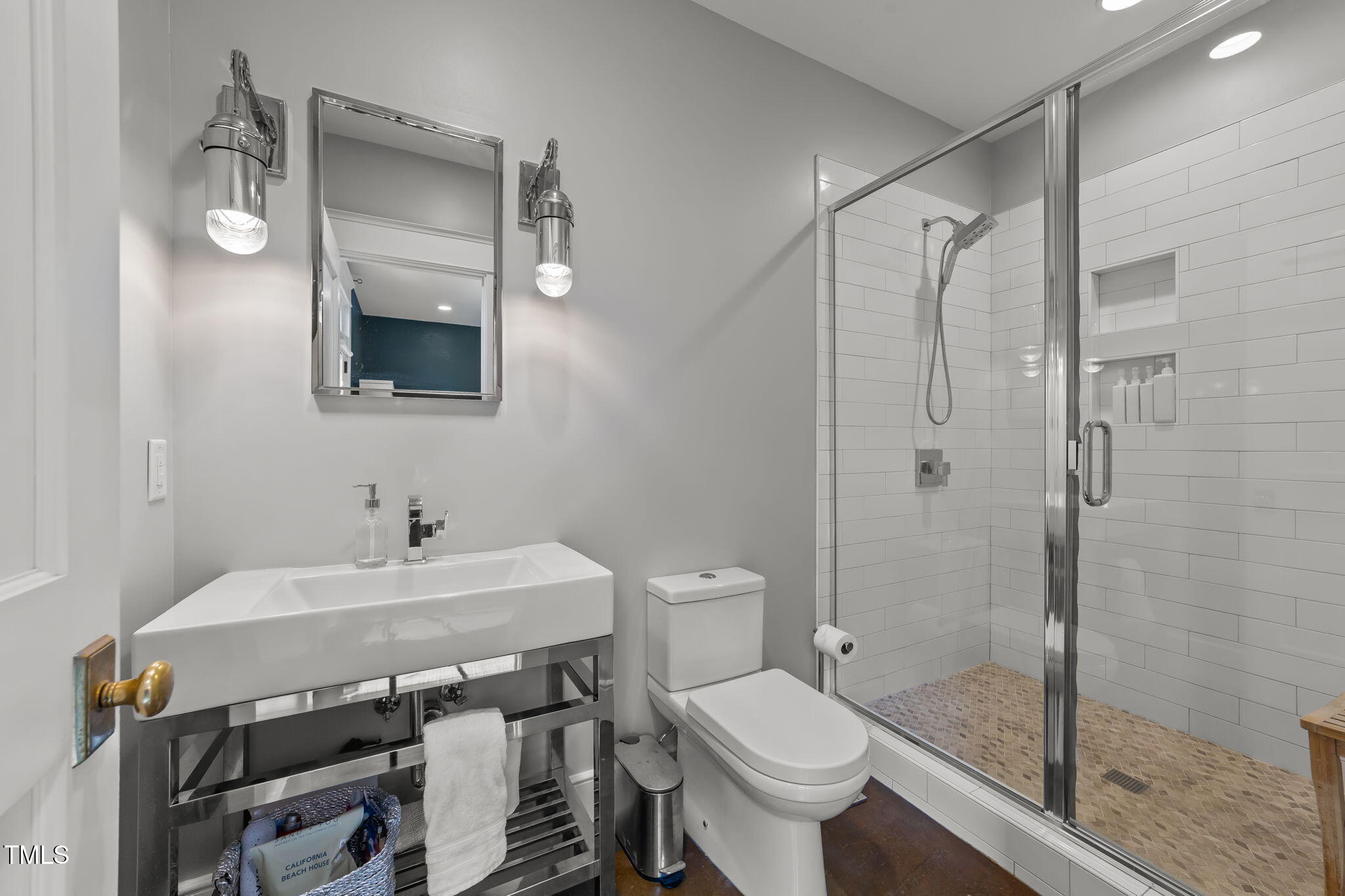 138 South East Street Raleigh, NC 27601 - Photo 31 of 86 34-web-or-mls-VB4A1772