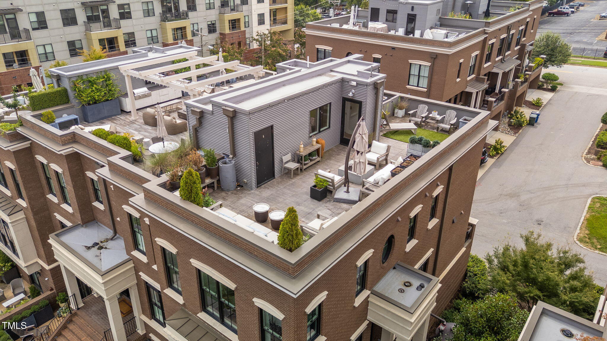 138 South East Street Raleigh, NC 27601 - Photo 40 of 86 17-web-or-mls-DJI_20250808143512_0451_D