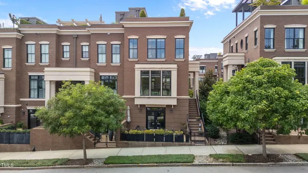 $1,325,000 | 138 South East Street, Raleigh, NC 27601