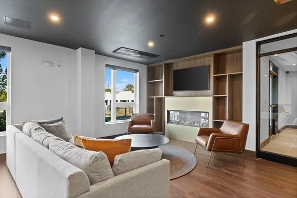 $685,000 | 203 Lowell Street, Unit 318, Wilmington, MA 01887