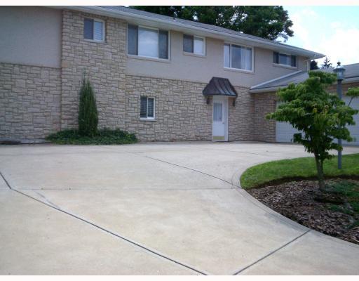 261 Hulton Road Penn Hills, PA 15147 - Photo 13 of 13 Exterior Front.