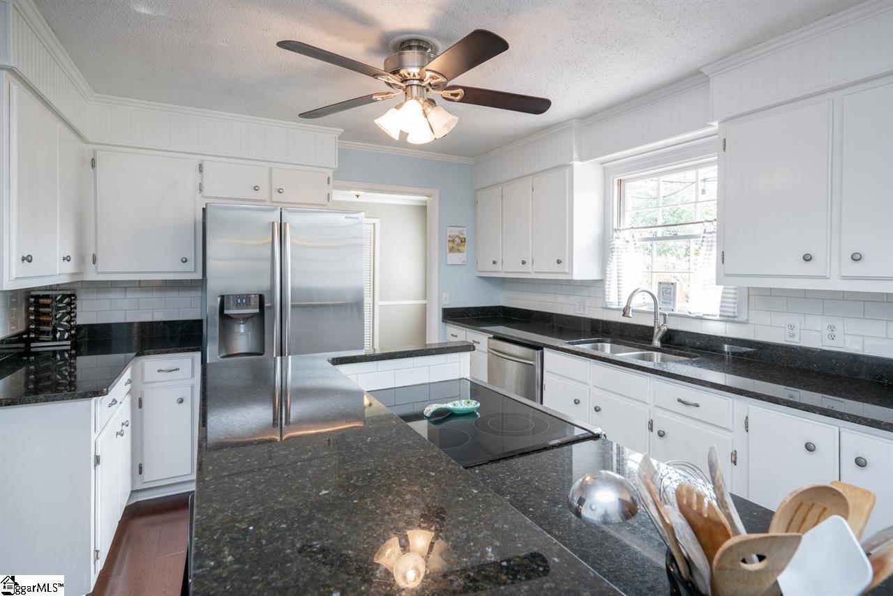 103 Old Hickory Point Greenville, SC 29607 - Photo 9 of 36 Gallery Image 9