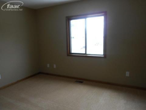 7220 North Jennings Road Mount Morris, MI 48458 - Photo 9 of 10 20349217-8.JPG