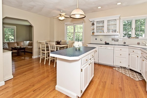 45 Foster Road Tewksbury, MA 01876 - Photo 7 of 29 Gallery Image 7