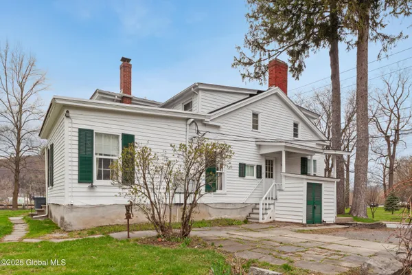 $236,000 | 106 River Street, Middleburgh, NY 12122