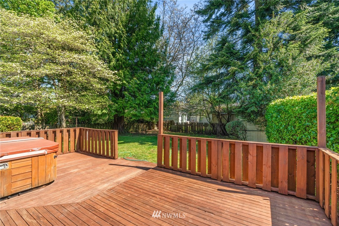 858 Queen Avenue Northeast Renton, WA 98056 - Photo 17 of 24 Gallery Image 17