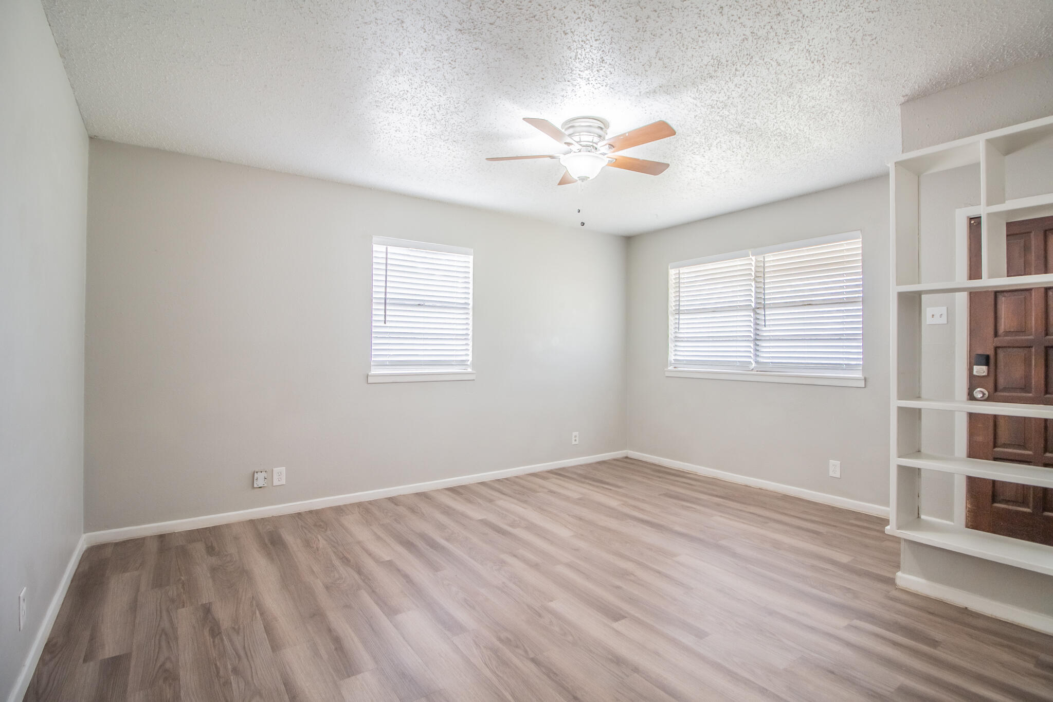 3502 25th Street Lubbock, TX 79410 - Photo 4 of 14 IMG_2535-HDR