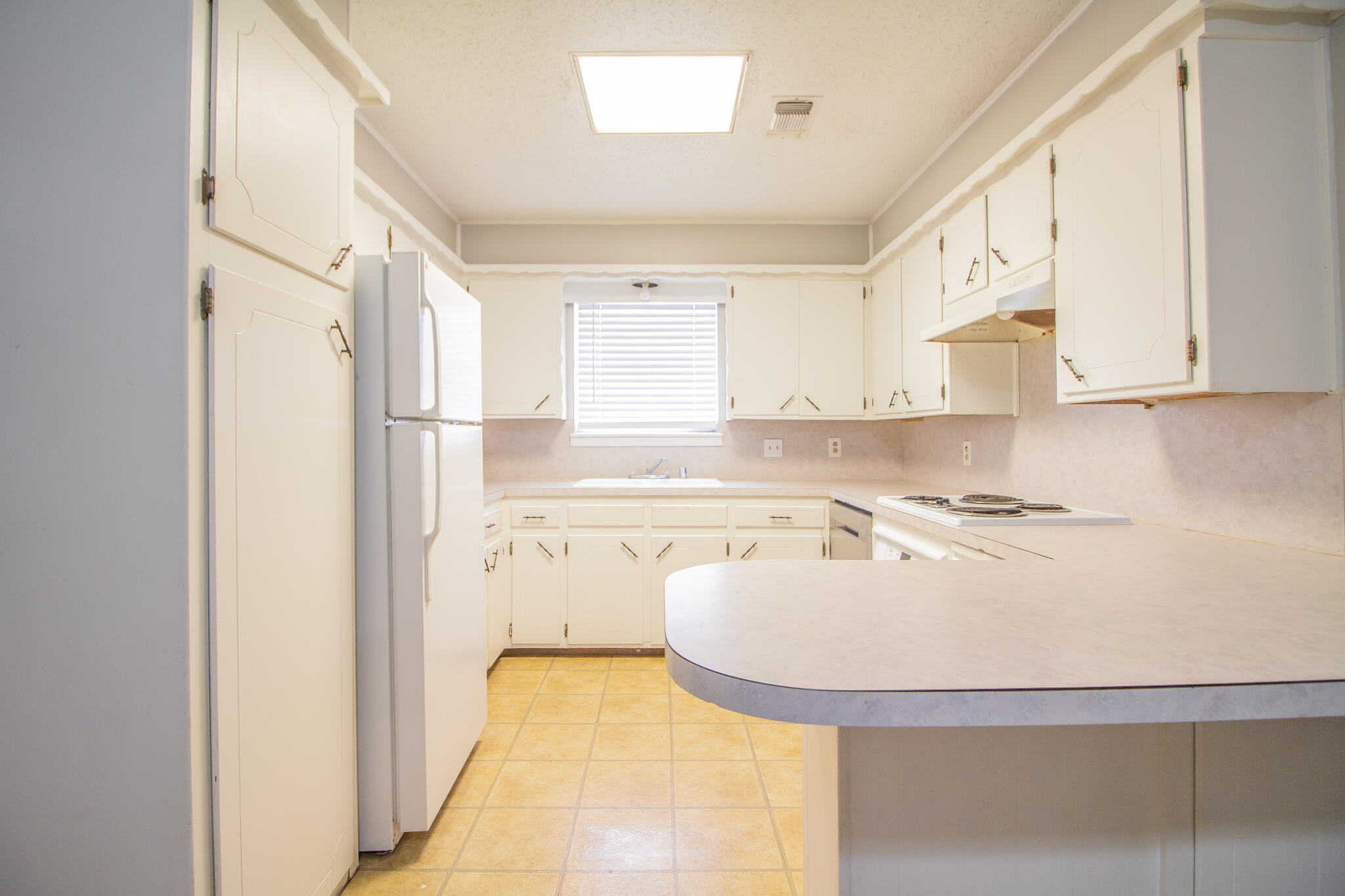 3502 25th Street Lubbock, TX 79410 - Photo 8 of 14 IMG_2540