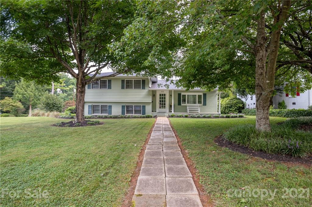 602 Holiday Road Gastonia, NC 28054 - Photo 1 of 21 Gallery Image 1