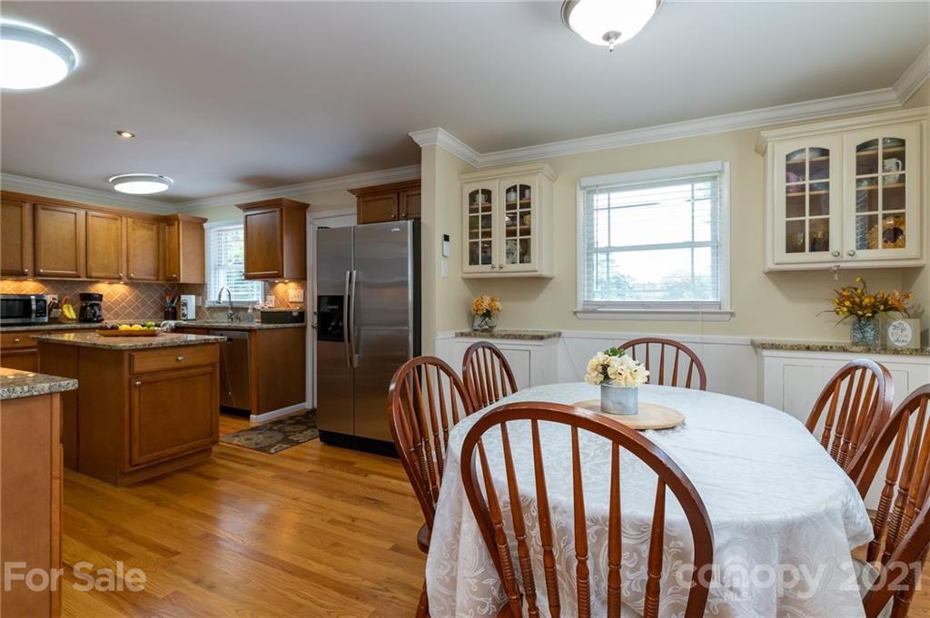 602 Holiday Road Gastonia, NC 28054 - Photo 8 of 21 Gallery Image 8