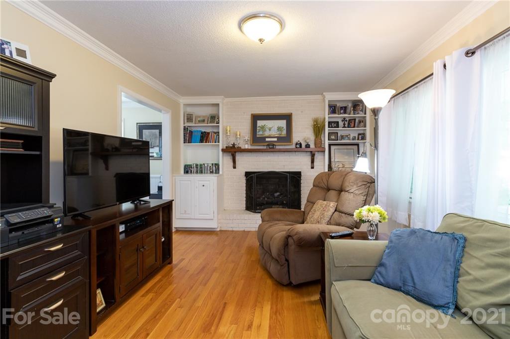 602 Holiday Road Gastonia, NC 28054 - Photo 9 of 21 Gallery Image 9