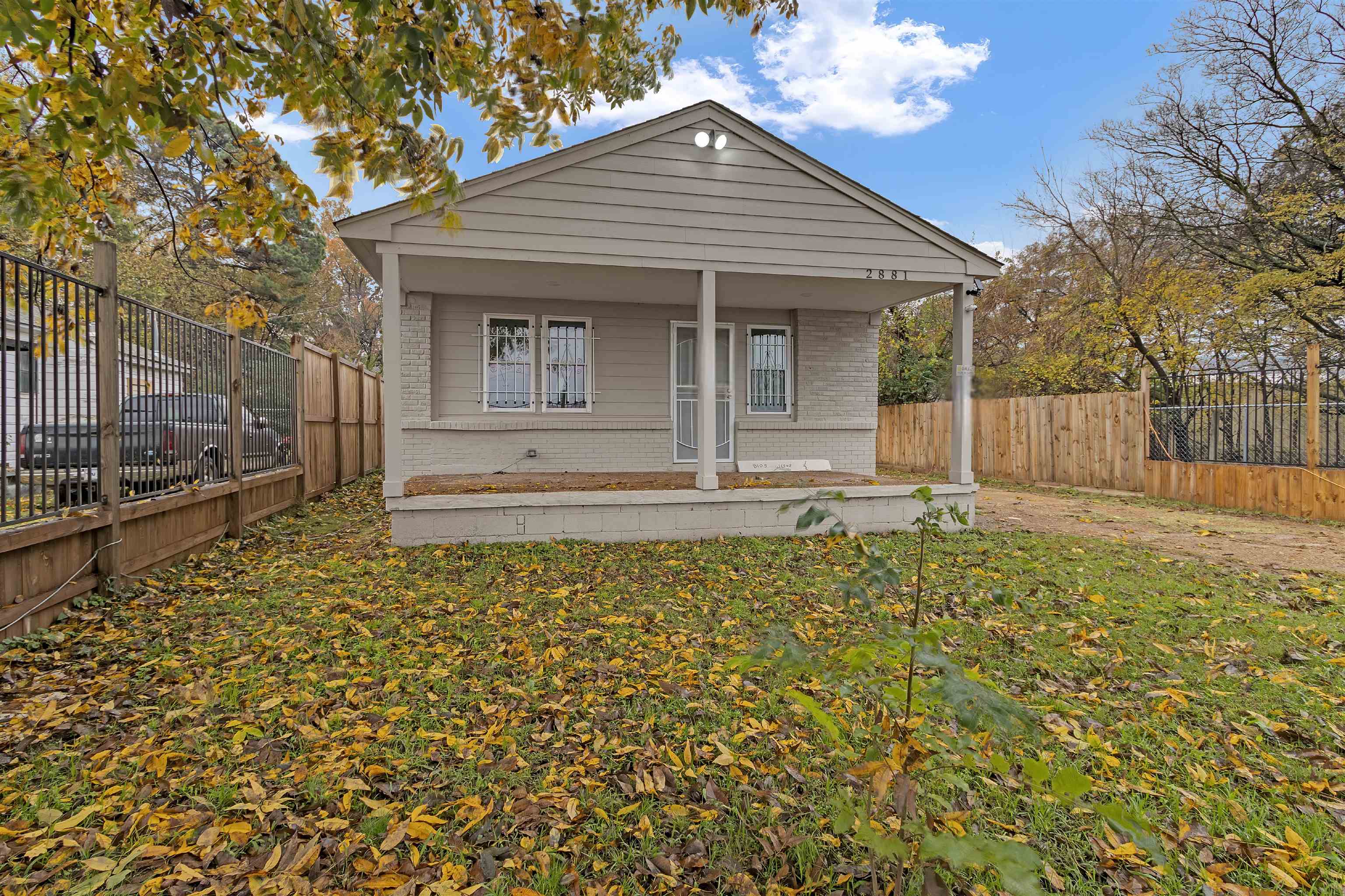 2881 Tutwiler Avenue Memphis, TN 38112 - Photo 3 of 23 View of front of home with brick siding