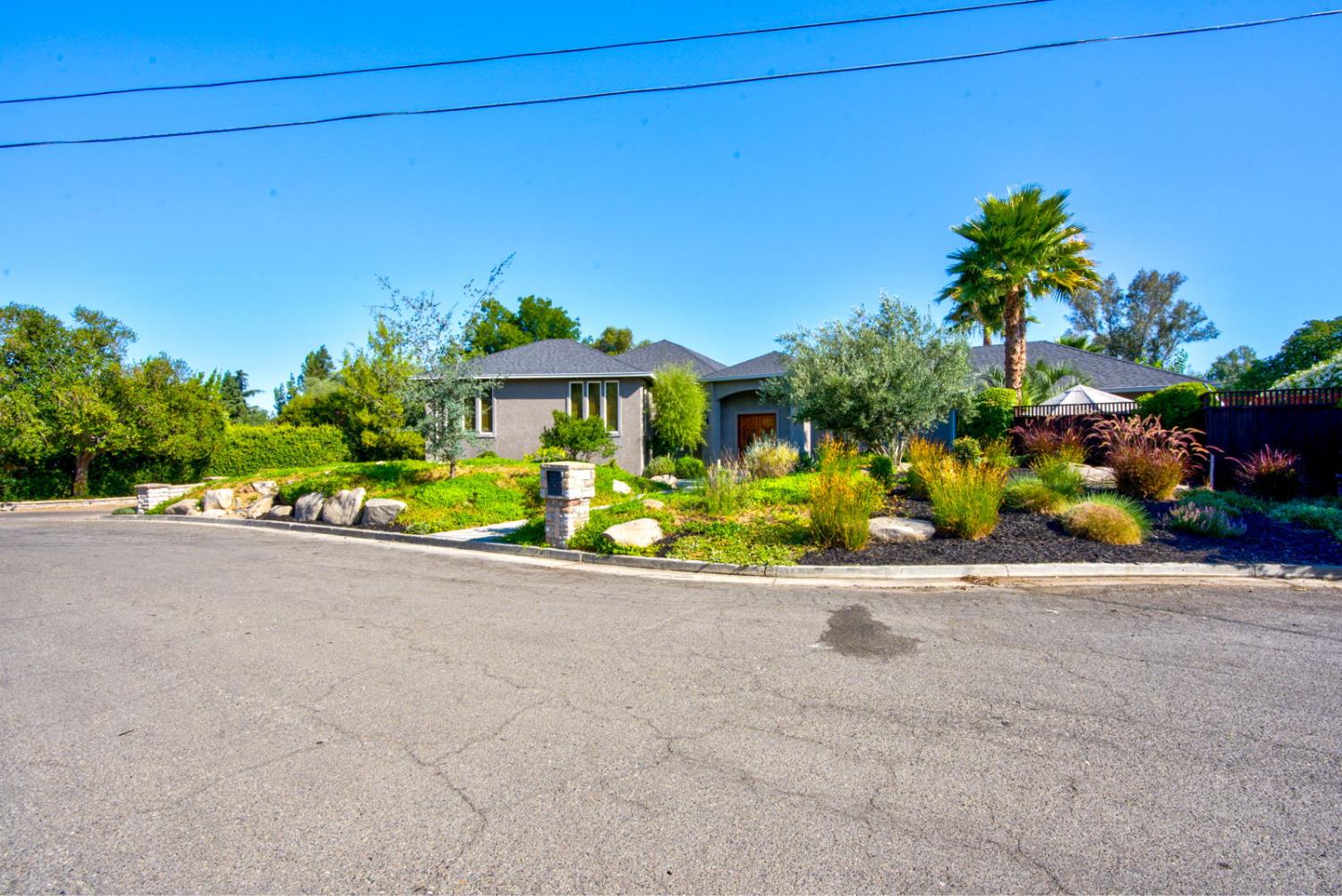 6190 Country Club Place Merced, CA 95340 - Photo 3 of 65
