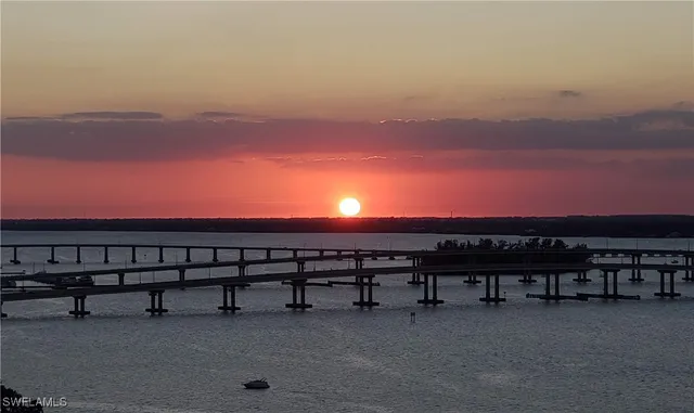 $375,000 | 2743 First Street, Unit 305, Fort Myers, FL 33916