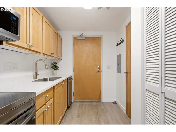 $209,900 | 701 Columbia Street, Unit 501, Vancouver, WA 98660