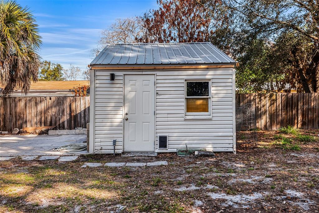 515 Walnut Street Auburndale, FL 33823 - Photo 29 of 45 a view of a house with backyard