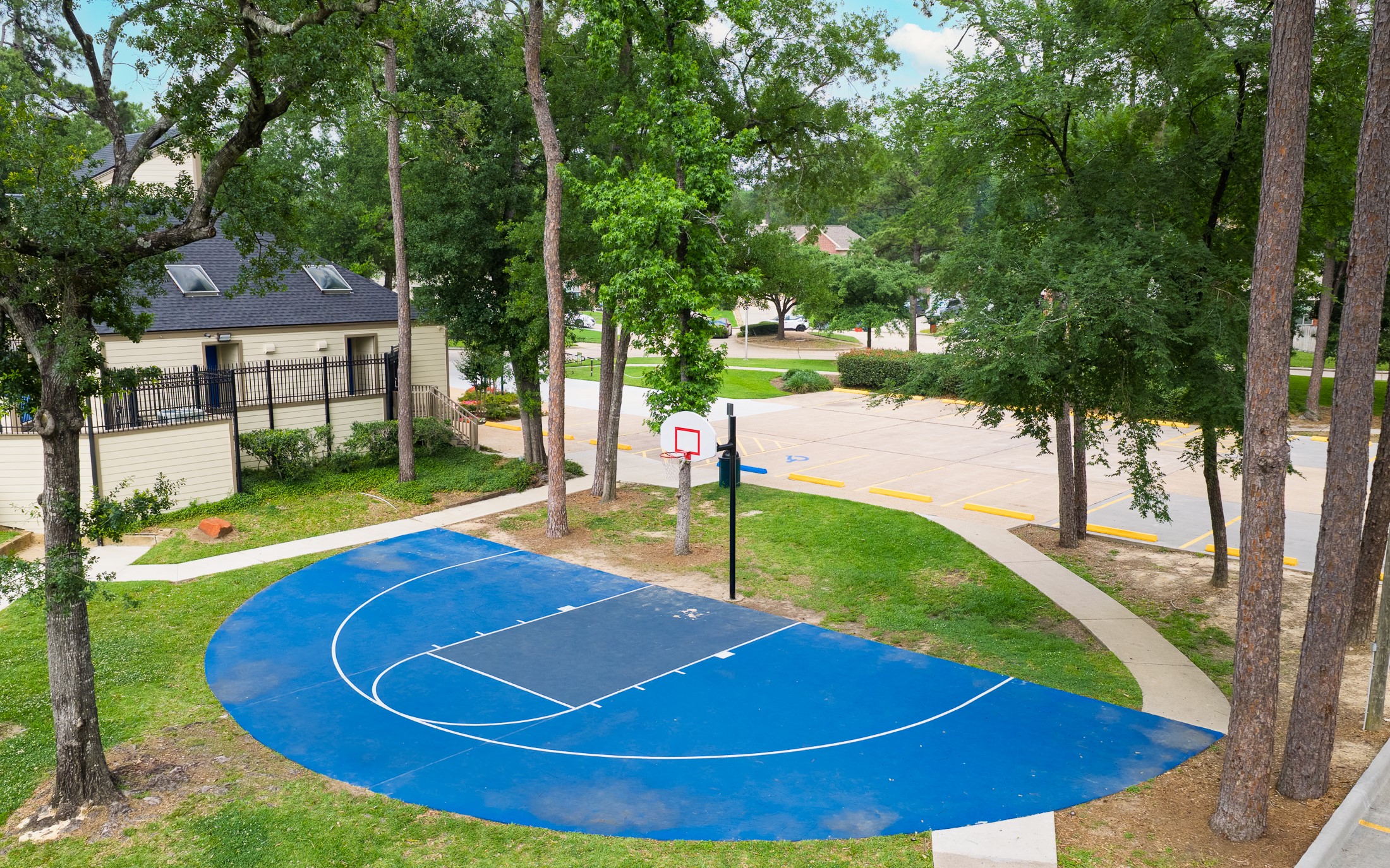 20214 Woodsboro Court Spring, TX 77388 - Photo 44 of 50 Oaks of Devonshire features a 5-Acre Community Park with Jr. Olympic Pool, 2 Water Slides, Clubhouse/Party Rm, 2 Tennis/Pickle Ball Cts, Pavilion, Basketball Ct, 2 Playgrounds, Soccer Field & Baseball Field, and Walking Trails!