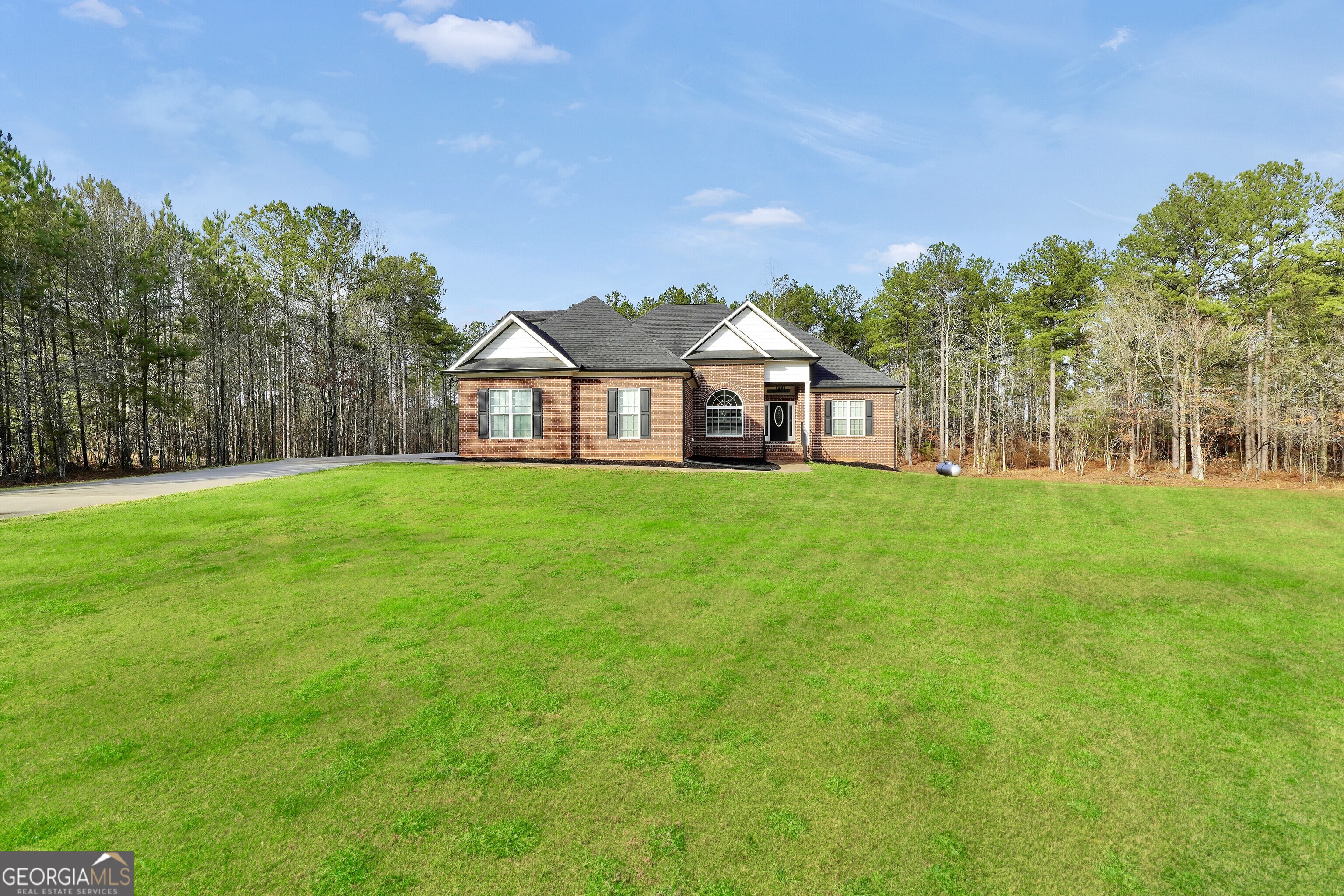 2594 Lassiter Road Forsyth, GA 31029 - Photo 4 of 27