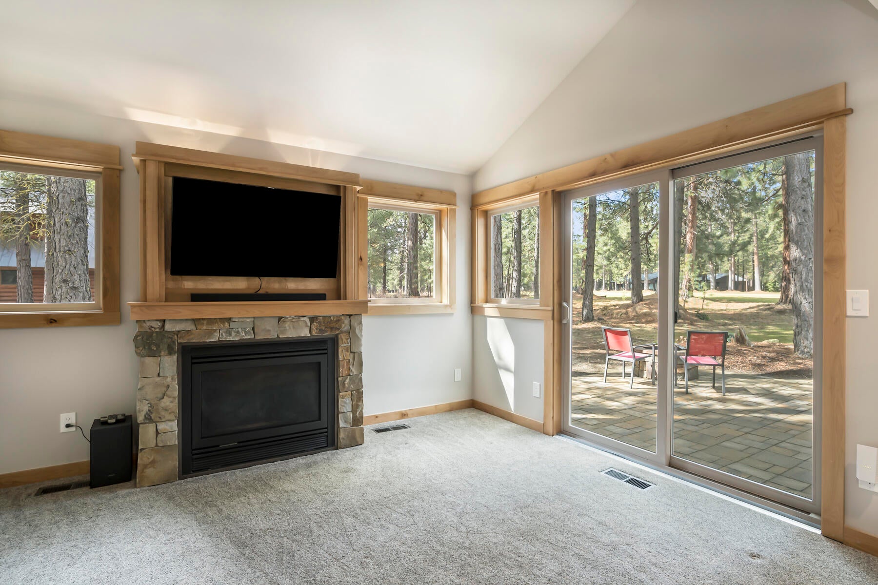 13303 Betony Black Butte Ranch, OR 97759 - Photo 27 of 42 Apartment with patio fire pit