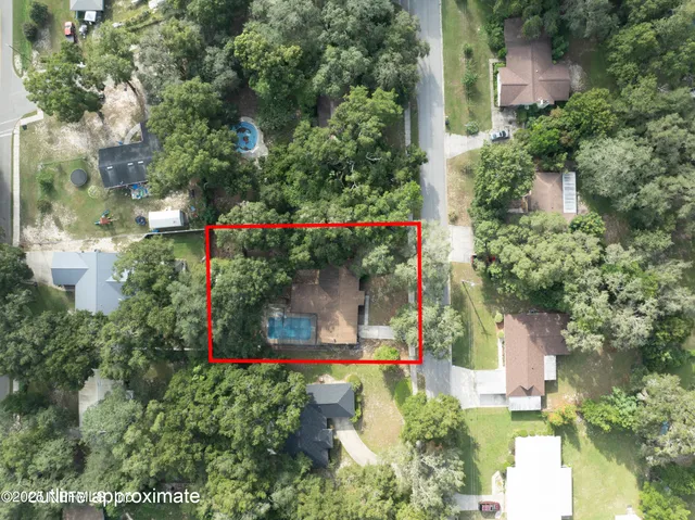 $299,900 | 220 Southwest Grove Street, Keystone Heights, FL 32656