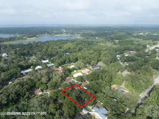 $299,900 | 220 Southwest Grove Street, Keystone Heights, FL 32656