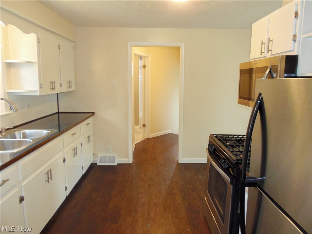 3037 Derling Road Akron, OH 44319 - Photo 12 of 33