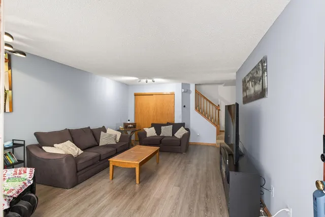 $250,000 | 15749 Fjord Avenue, Unit 141, Apple Valley, MN 55124