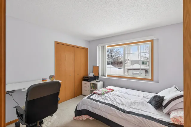 $250,000 | 15749 Fjord Avenue, Unit 141, Apple Valley, MN 55124