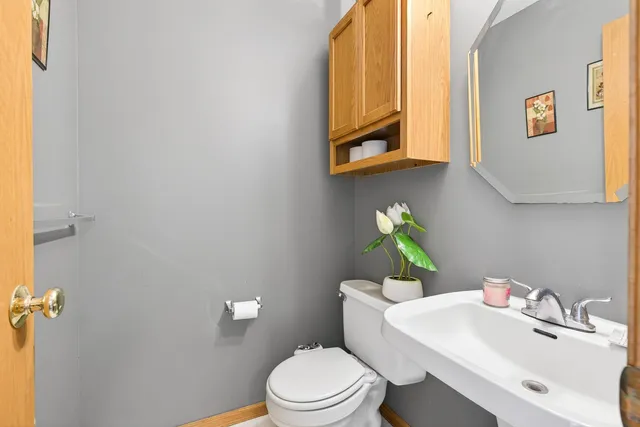 $250,000 | 15749 Fjord Avenue, Unit 141, Apple Valley, MN 55124