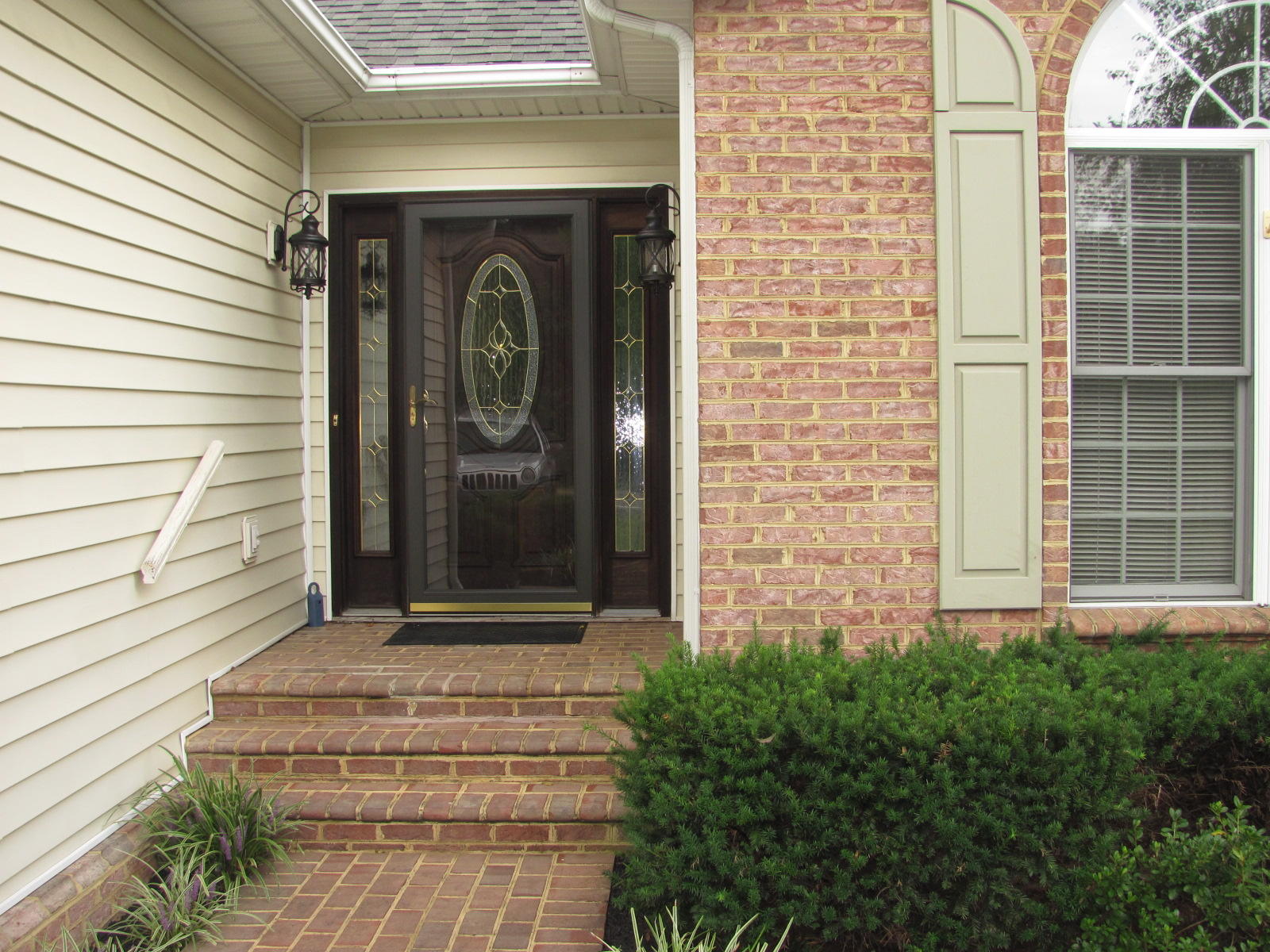 3598 Grandin Road Roanoke, VA 24018 - Photo 3 of 51 Brick porch