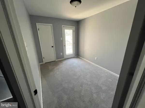 $2,300 | 13 Michele Court, Unit 118, Levittown, PA 19057