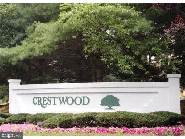 $2,300 | 13 Michele Court, Unit 118, Levittown, PA 19057