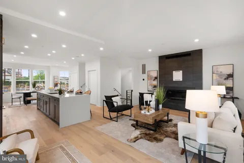 $1,685,000 | 1121 Polaris Road, Potomac, MD 20854