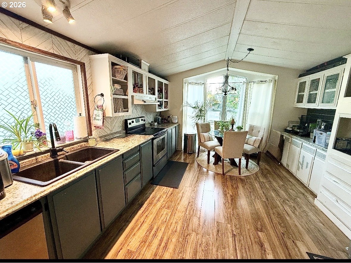 27645 Snyder Road, Unit 14 Junction City, OR 97448 - Photo 14 of 20